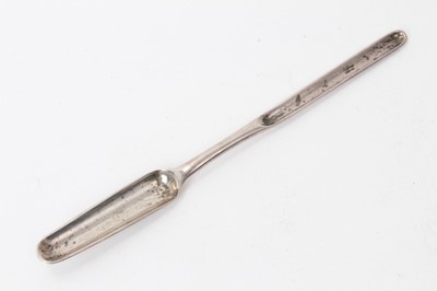 Lot 243 - George II silver marrow scoop, London 1746