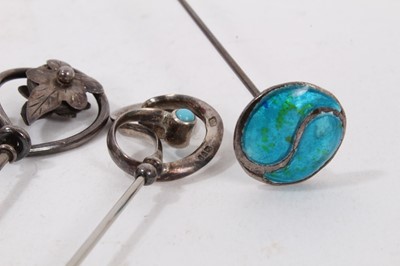 Lot 337 - A Victorian jewellery box containing a good collection of Victorian and Edwardian silver jewellery to include a Victorian silver posy holder/brooch, Victorian silver locket, Victorian name brooches...