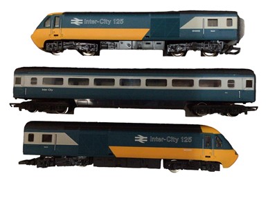 Lot 1822 - Hornby OO gauge High Speed set including Intercity 125 power car, Intercity dummy power car and BR Mk3 coach, boxed R685, plus continental box car, Sheep Wagon, Track Cleaning Car, box wagon, carri...
