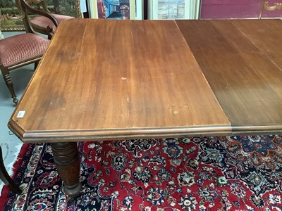 Lot 1205 - Large Edwardian oak extending dining table