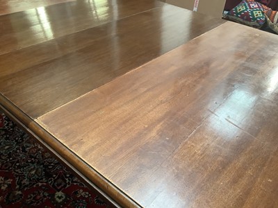 Lot 1205 - Large Edwardian oak extending dining table