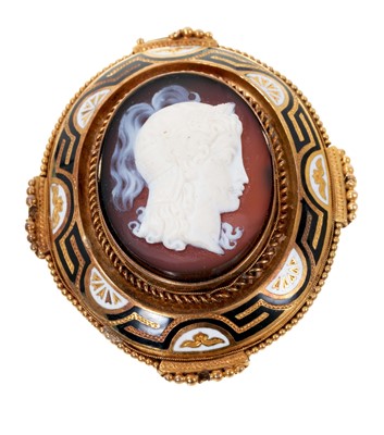 Lot 450 - Victorian carved hardstone and enamel cameo brooch