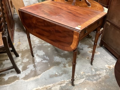 Lot 1305 - Regency mahogany pembroke table