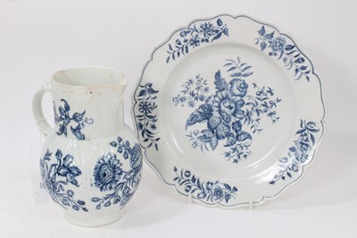 Lot 4 - 18th century Worcester blue and white Pinecone pattern plate, with scalloped edge, together with a Worcester blue and white cabbage leaf jug (2)