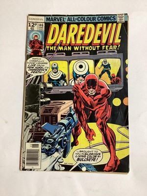 Lot 51 - Marvel Comics Daredevil (mostly 1980's and 1990's). To include issue 150 (1978) first appearance of Paladin, issue 181 (1982) Death of Elektra and many others. Approximately 60 comics.