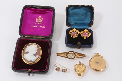 Lot 401 - Group of antique jewellery to include a pair of Regency/Early Victorian gold and pink foil-backed stone earrings, pair of Victorian earrings, Victorian 15ct gold and diamond heart shaped locket, a...