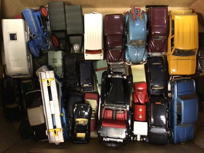 Lot 1863 - Selection of die cast buses, trade vehicles and cars (3 boxes)