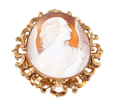 Lot 416 - 19th century carved shell cameo brooch