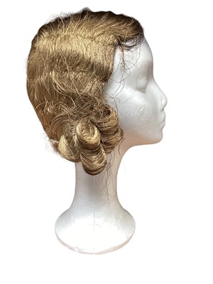 Lot 2145 - 1920s mannequin wig