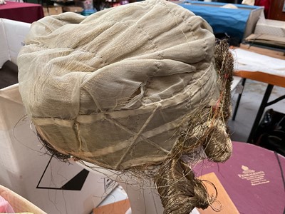 Lot 2145 - 1920s mannequin wig