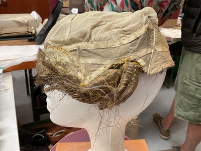 Lot 2145 - 1920s mannequin wig