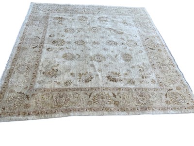 Lot 1260 - Modern Turkish design carpet