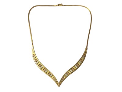 Lot 58 - 9ct three colour gold v-shaped necklace