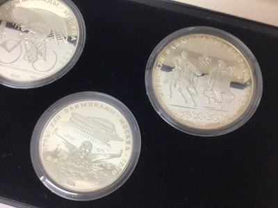 Lot 446 - Russia - Silver five coin proof set commemorating The XX11 Olympiad Moscow 1980 (N.B. Cased with Certificate of Authenticity) (1 coin set)