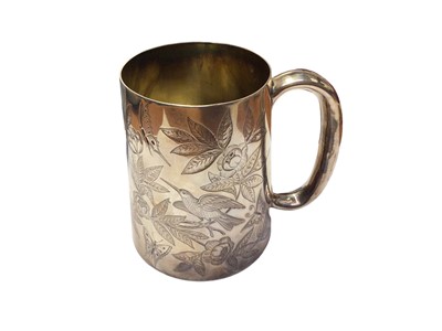 Lot 77 - Victorian silver tankard with bird, butterfly and floral engraved decoration (London 1877), 9cm high