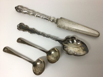 Lot 1001 - Pair of Victorian silver sauce ladles by Asprey & Garrard, together with a silver salad spoon and silver handled cake slice