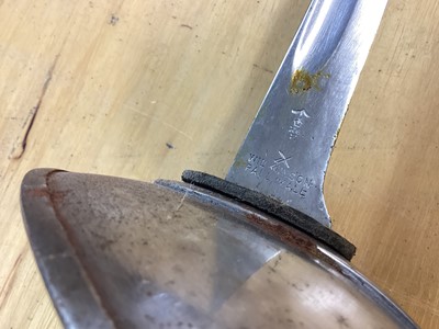 Lot 894 - Scarce British 1908 Pattern ( Mark 1) Cavalry troopers sword by Wilkinson, Pall Mall, with chequered plastic grip, bowl guard, straight blade retaining original polish in steel scabbard with two lo...