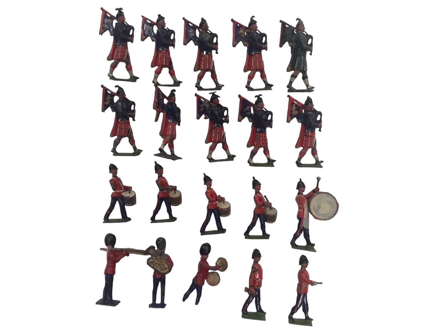 Lot 1905 - Selection of lead soldiers including mounted camel riders, cavalary and infantry ( qty)