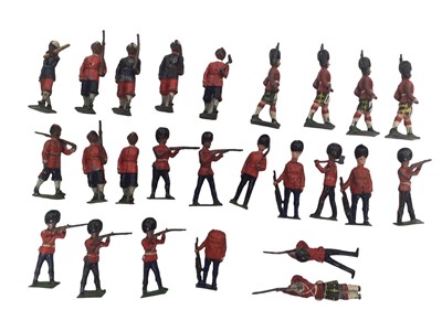 Lot 1905 - Selection of lead soldiers including mounted camel riders, cavalary and infantry ( qty)