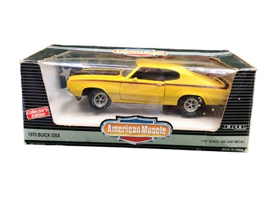 Lot 1939 - Selection of 1:18 scale diecast American Muscle cars including 1957 Custom Chevy, 1956 Sunliner, 1970 Buick GSX, 1955 Chevy Indy Pace Car, 1969 Shelby GT-500 and 1955 Chevrolet Bel Air, all boxed (...