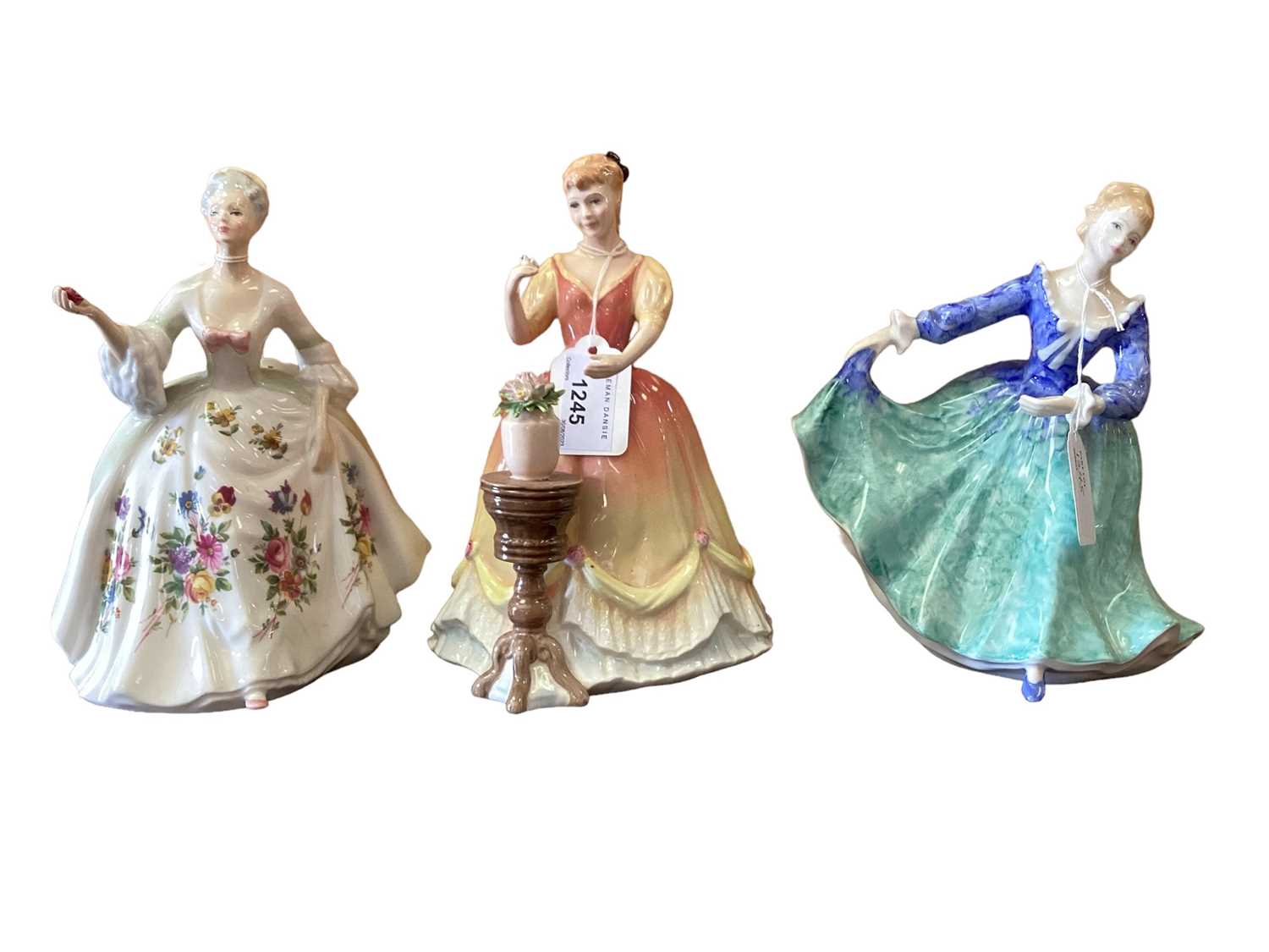 Lot 1245 - Ten Royal Doulton figures - Sarah HN3380, Janette HN3415, Harlequin HN2186, Michele HN2234, Permiere HN2343, Karen HN2388, Patricia HN3365, Diana HN2468, Helen HN4756 and The Ballerina HN2116