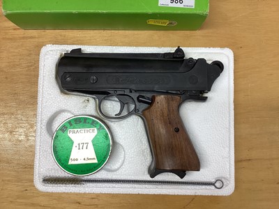 Lot 986 - FB Record jumbo Luxus .177 air pistol in case