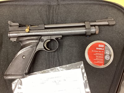 Lot 987 - Gamo .177 air pistol in box and Crossman .177 air pistol in slip case (2)