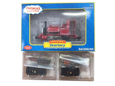 Lot 1962 - Two Minitrains locomotives Bagnall maroon 2012 & Baldwin 2-6-2 black short cab 1073, Bachmann N gauge Thomas & Friends "Sharloey" , plus Peco carriages and rolling stock (15)