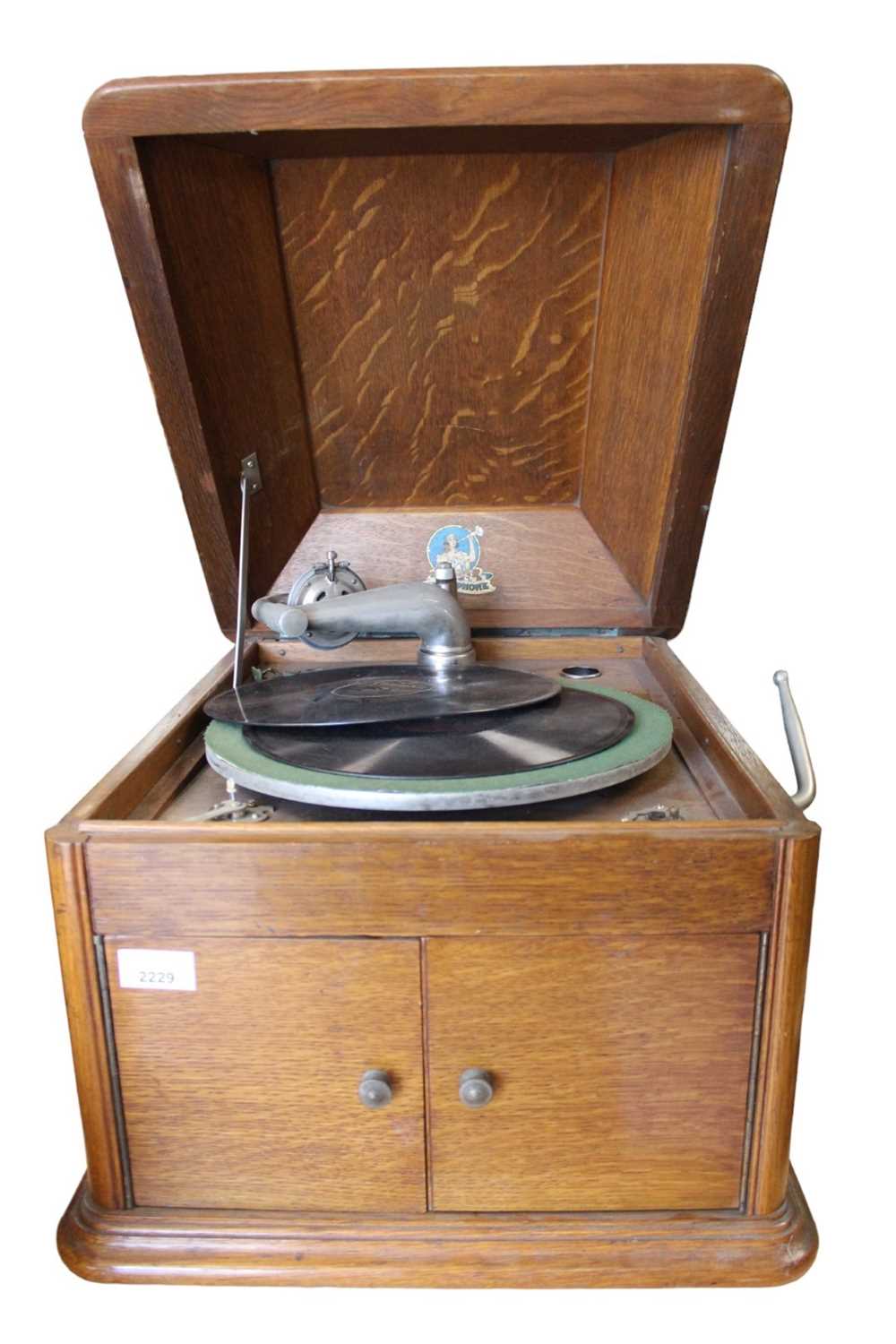 Lot 2229 - Sylvaphone wind up record player
