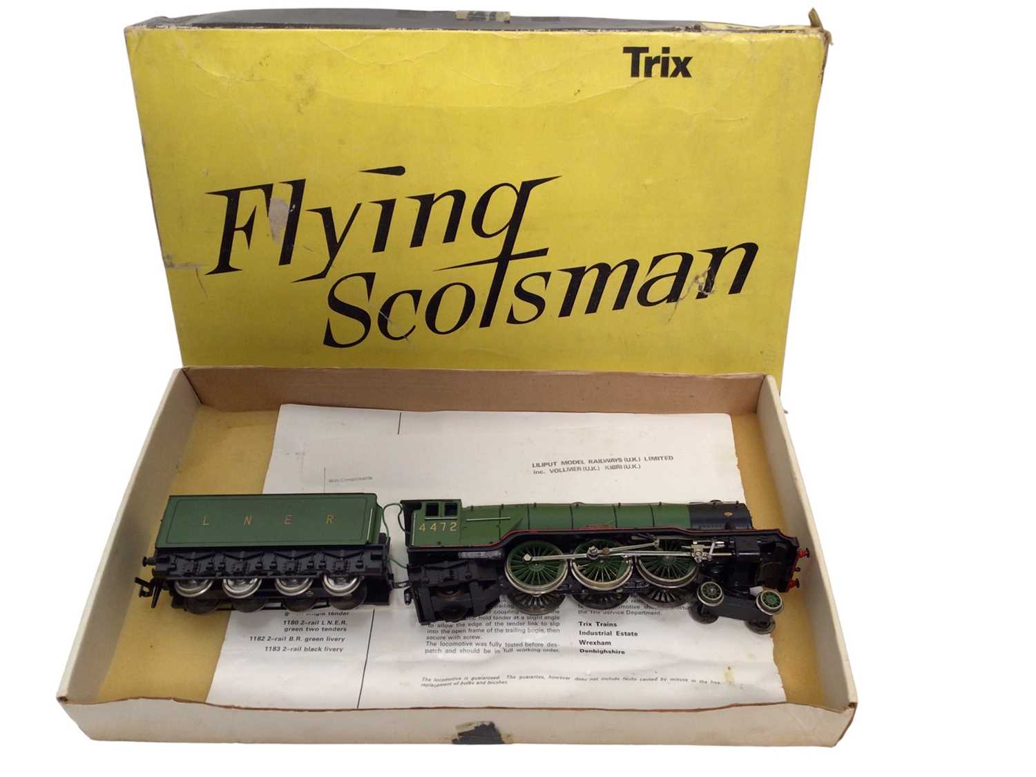 Lot 1980 - Trix OO gauge LNER 4-6-2 tender locomotive "A H Peppercorn" 525, boxed 1186 and LNER 4-6-2 tender locomotive "Flying Scotsman" 4472, box 1180 (2)