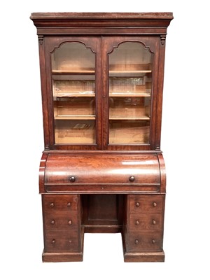 Lot 1217 - Good quality 19th century mahogany cylinder bookcase