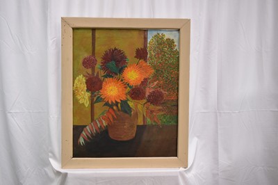 Lot 813 - Harry Hambling (1902-1998) oil on canvas - Still Life Dahlias 1974, initialled, framed