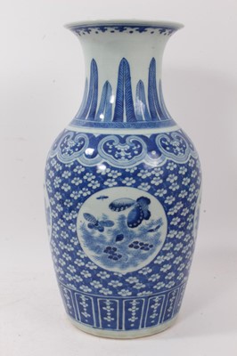 Lot 41 - 19th century blue & white vase