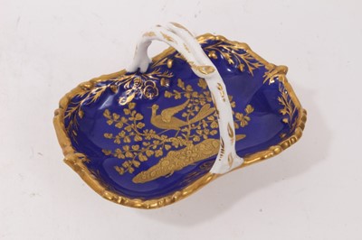 Lot 70 - A Spode small rectangular basket, decorated in raised paste gilding, circa 1820