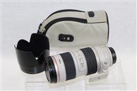 Lot 2881 - Canon 70-200mm FS.8 IS lens