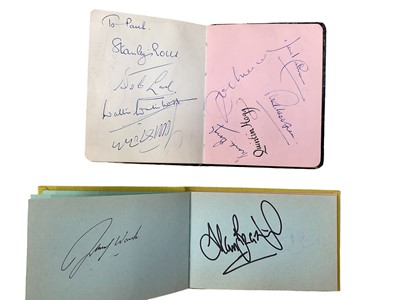 Lot 1406 - Autograph selection in 2 small albums