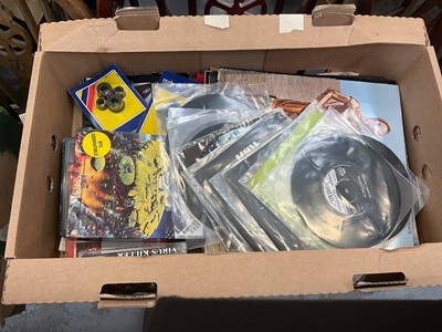 Lot 630 - Atari and other vintage games and records