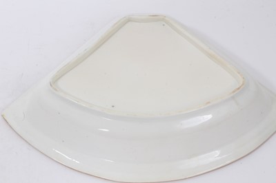 Lot 94 - A fan shaped dish and cover, from a supper set, circa 1800-10