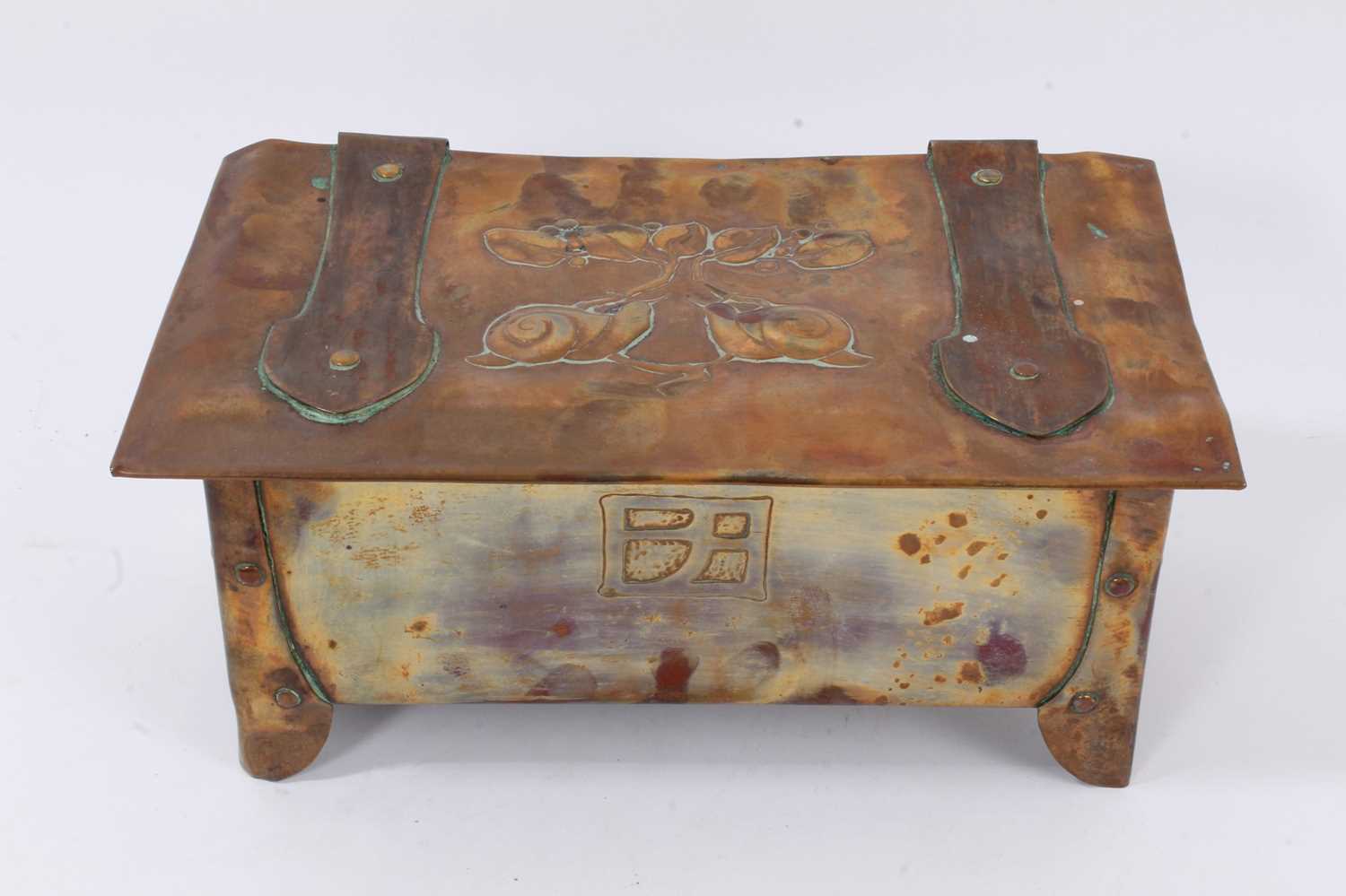 Lot 651 - An Arts and Crafts copper box, with exposed