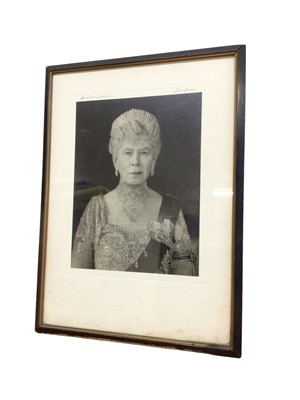 Lot 87 - H.M. Queen Mary 1947 signed presentation portrait photograph by Hay Wrightson