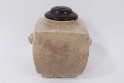 Lot 34 - Chinese crackle glazed vase