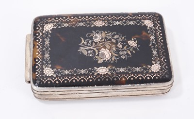 Lot 699 - 18th century Continental gold and silver inlaid tortoiseshell snuff box