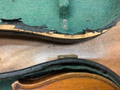 Lot 2219 - Hidalgo violin, in case