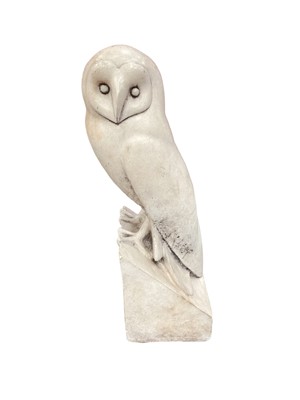 Lot 1135 - Reconstituted model of a barn owl, unsigned, 41cm high