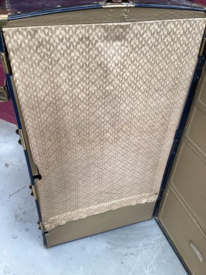 Lot 1165 - Vintage steamer trunk