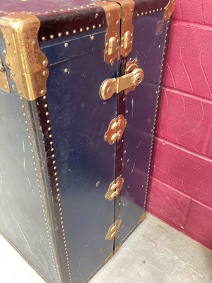 Lot 1165 - Vintage steamer trunk