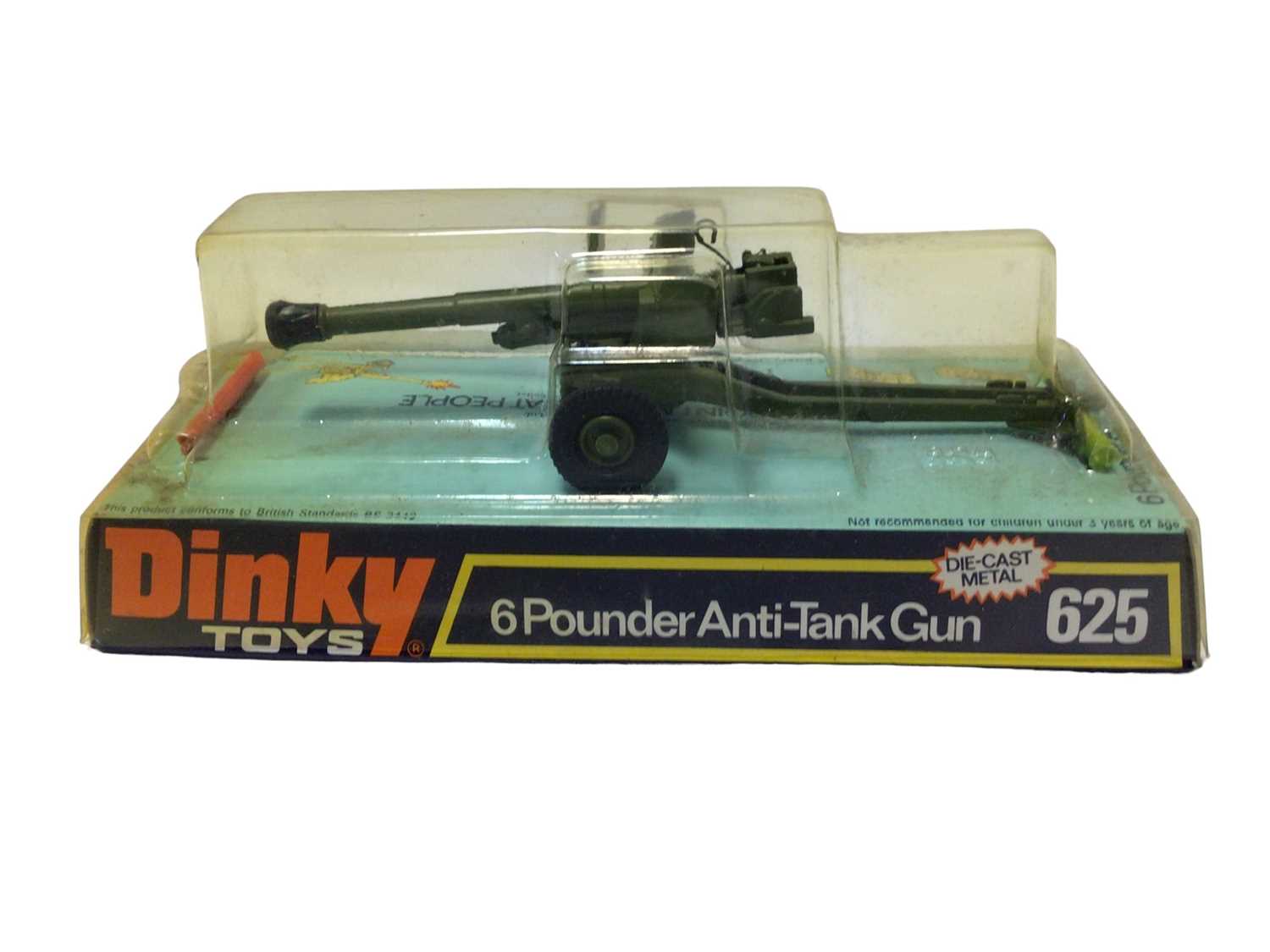 Lot 16 - Dinky Bren Gun Carrier with Anti-Tank Gun No.619, 6 Pounder Anti-Tank Gun No.625 & 88mm Gun No.656 (x2), all in bubblepack and base (4)