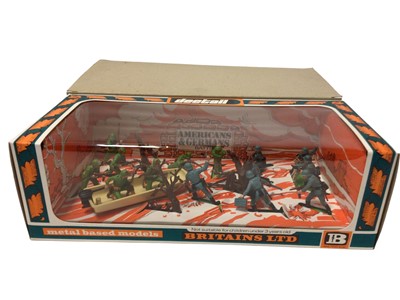 Lot 19 - Britains Deetail models German & US Battle Set No.7366, Afrika Corps & 8th Army Battle Set No.7396, 8th Army No.7395, American Infantry No.7344 & German Infantry No.7385, all boxed (5)