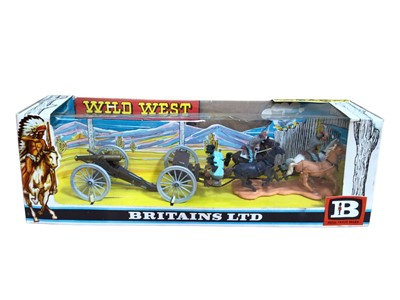 Lot 29 - Britains Wild West Gun Team & Limber No.7434, Confederate Infantry No.7426 & American Civil War Set No.7466, all boxed (3)