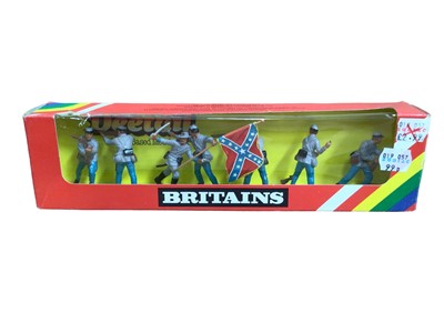 Lot 29 - Britains Wild West Gun Team & Limber No.7434, Confederate Infantry No.7426 & American Civil War Set No.7466, all boxed (3)